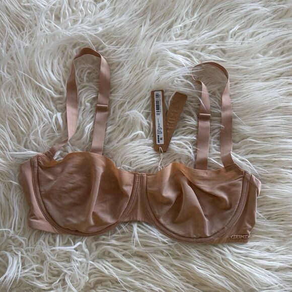 Skims No Show Molded Unlined Balconette Bra Size Clay 34C - Picture 1 of 6